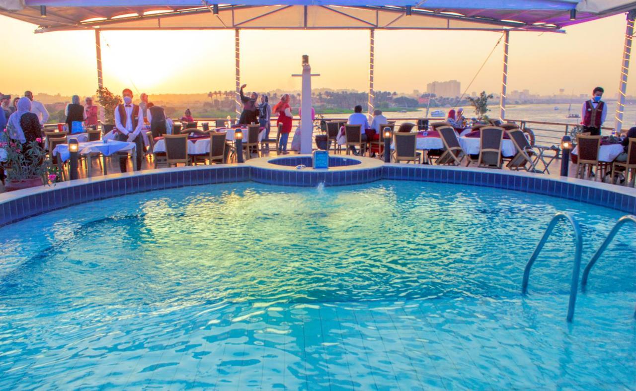 Nile View Jewel Hotel Kairo Bagian luar foto