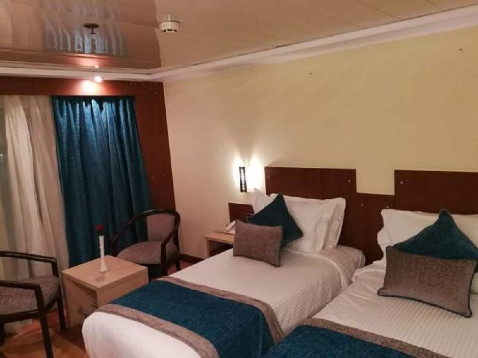 Nile View Jewel Hotel Kairo Bagian luar foto